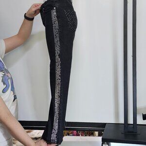 VENUS Black Embellished Jeans – Rhinestone Side Stripe & Pocket Detail, Glam Fit